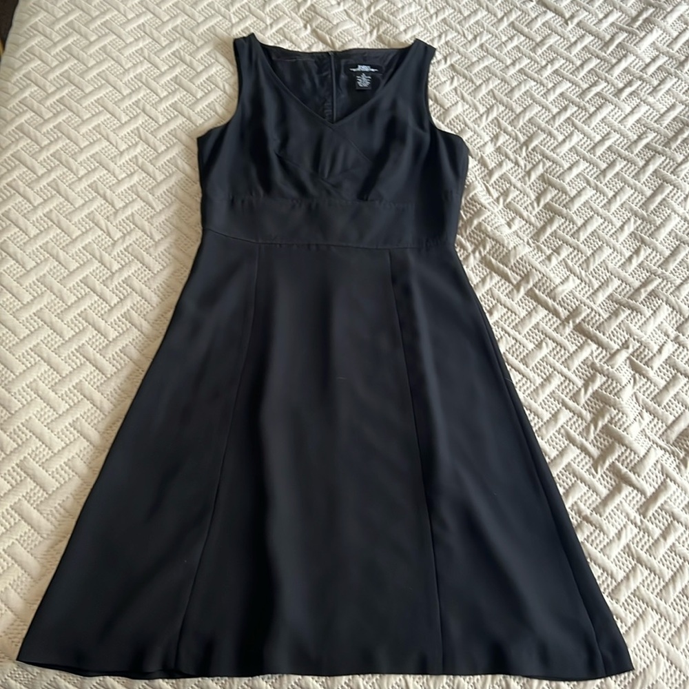 Black B. Moss Women’s Dress size 10 Modest Black Fall / Winter Church or Funeral